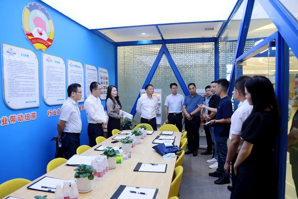 8e8bac82f00e4ca4b3bfc45bf000d73c.jpg 8e8bac82f00e4ca4b3bfc45bf000d73c.jpg