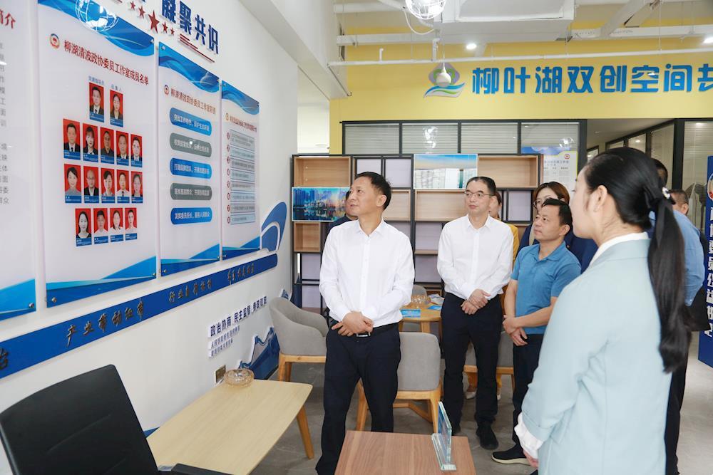 e27f579529574daab7d53e66a7ea742c.jpg e27f579529574daab7d53e66a7ea742c.jpg