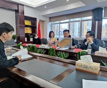 在这里，读经典谈感悟已成流行风……