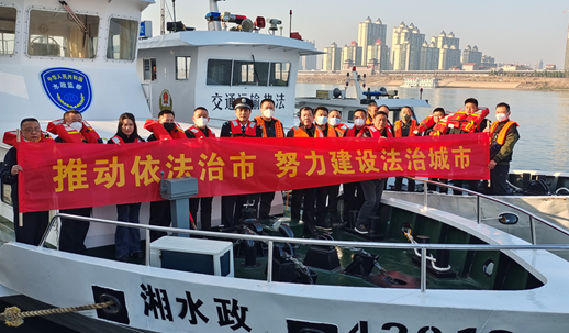  开展节后联合巡查 切实维护河湖安全
