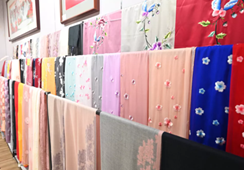 桃花源里的“守艺人”丨下足绣花功夫，“秀”出景区新颜值